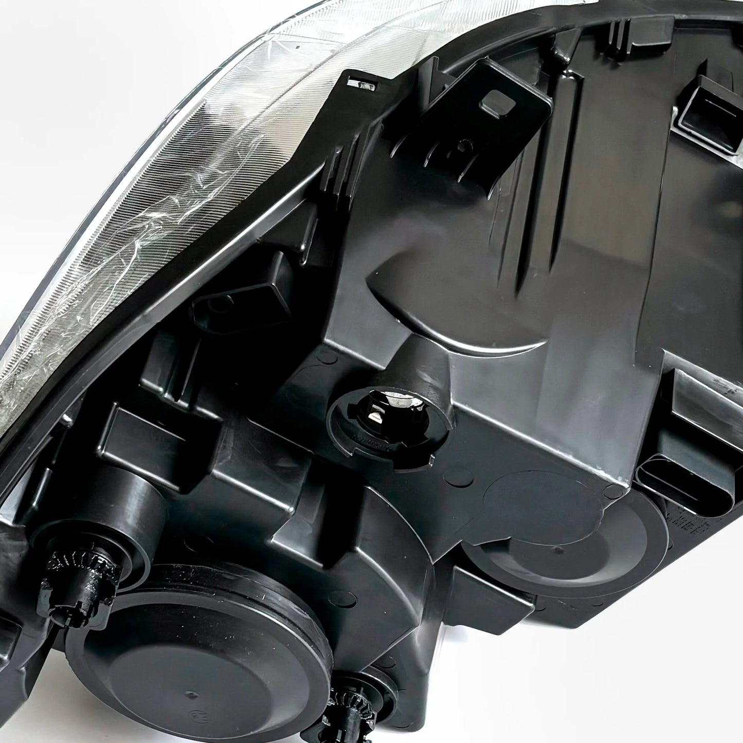 Mercedes Sprinter Right Halogen Headlight OEM 9109060100 - W906 NCV3 2006-2018